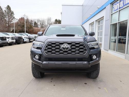 2022 Toyota Tacoma TRD Sport