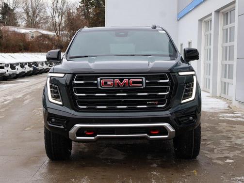 2026 GMC Yukon 4WD AT4