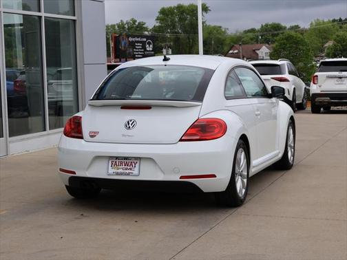 2016 Volkswagen Beetle 1.8T SE