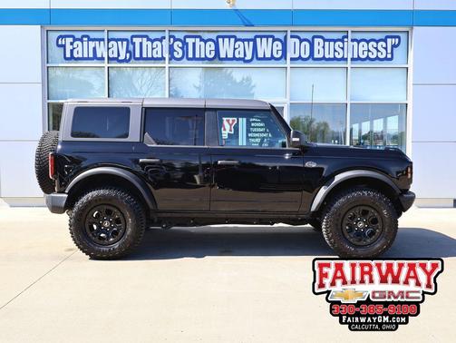 Shadow Black 2024 Ford Bronco Wildtrak