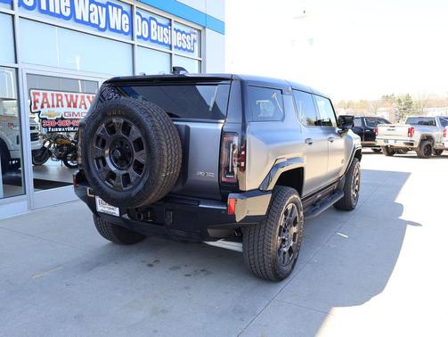 Magnus Gray Matte 2026 GMC HUMMER EV SUV 3X
