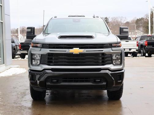 2026 Chevrolet Silverado 2500 Custom