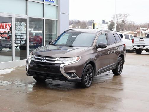 2018 Mitsubishi Outlander LE