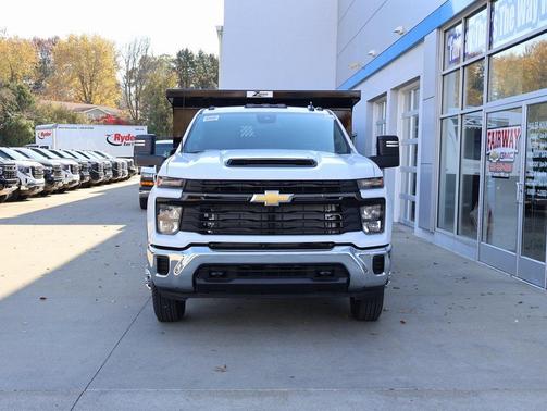 2025 Chevrolet Silverado 3500 WT