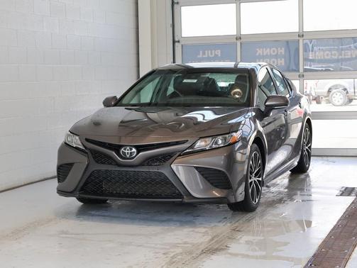 Predawn Gray Mica 2020 Toyota Camry SE