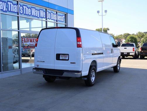Summit White 2025 Chevrolet Express 3500 RWD 3500 Extended Wheelbase WT