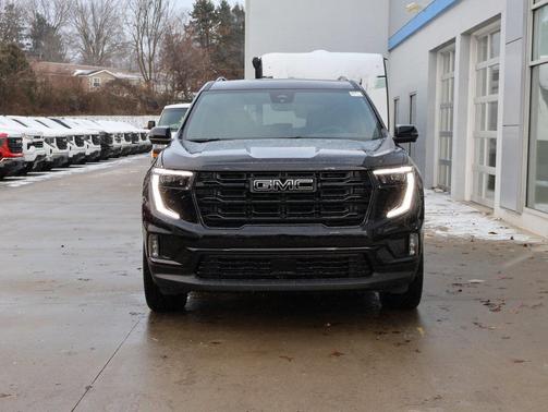 2026 GMC Acadia Elevation FWD