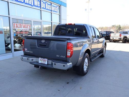 Gun Metallic 2019 Nissan Frontier SV