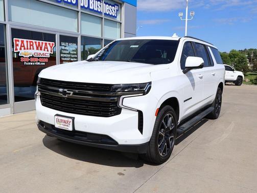 Summit White 2021 Chevrolet Suburban RST