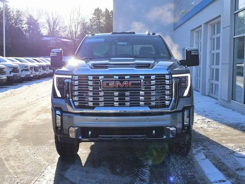 2024 GMC Sierra 2500 Denali