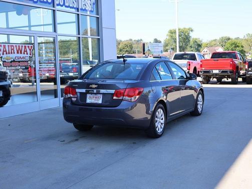 2011 Chevrolet Cruze LS
