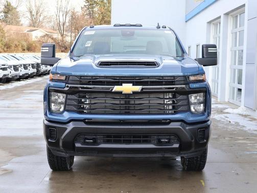 2026 Chevrolet Silverado 3500 WT