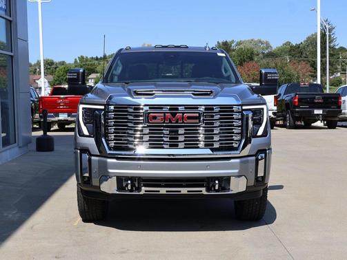 2025 GMC Sierra 2500 Denali