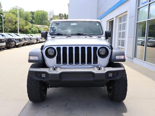 Billet Silver Metallic Clearcoat 2018 Jeep Wrangler Sport S