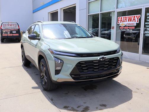 Cacti Green 2026 Chevrolet Trax FWD ACTIV