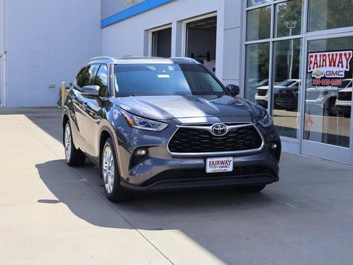 2022 Toyota Highlander Limited