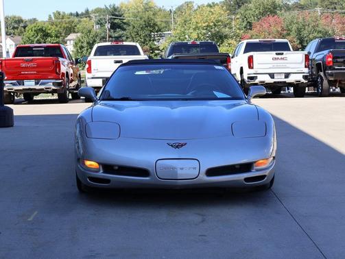 2001 Chevrolet Corvette Base