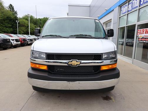 Summit White 2026 Chevrolet Express 2500 Work Van