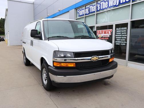 Summit White 2026 Chevrolet Express 2500 Work Van