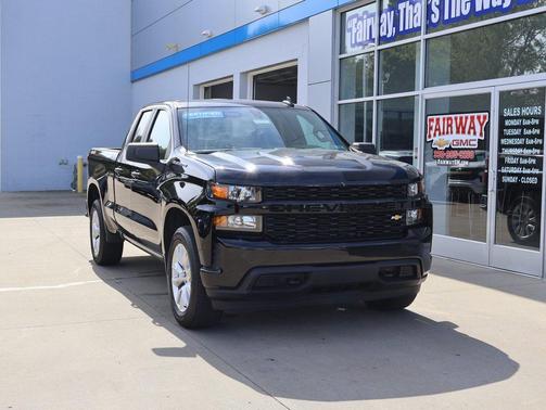 2022 Chevrolet Silverado 1500 Custom