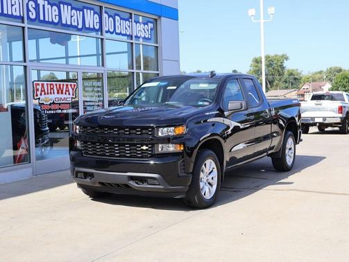 2022 Chevrolet Silverado 1500 Custom