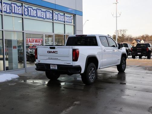 2025 GMC Sierra 1500 AT4X