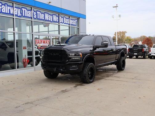 2023 RAM 2500 Limited Mega Cab 4x4 6'4' Box