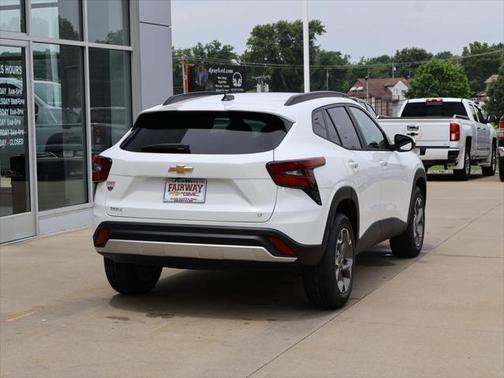 2025 Chevrolet Trax LT