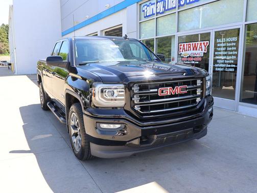 Onyx Black 2017 GMC Sierra 1500 SLT