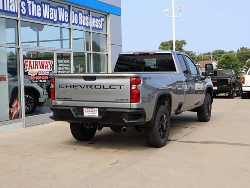 2026 Chevrolet Silverado 2500 Custom