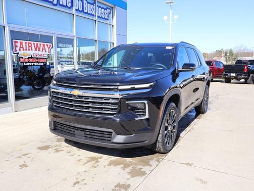 Mosaic Black Metallic 2026 Chevrolet Traverse LT