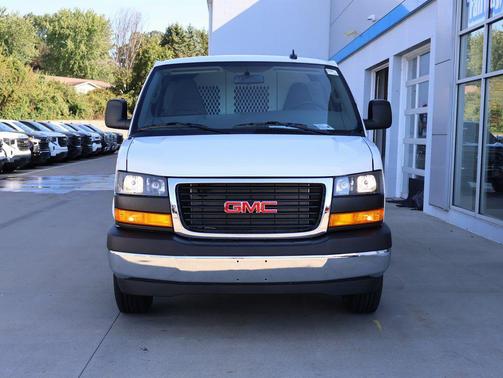 Summit White 2025 Chevrolet Express 3500 RWD 3500 Extended Wheelbase WT