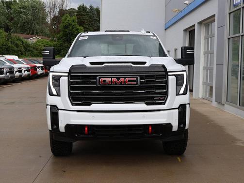 2025 GMC Sierra 2500 AT4