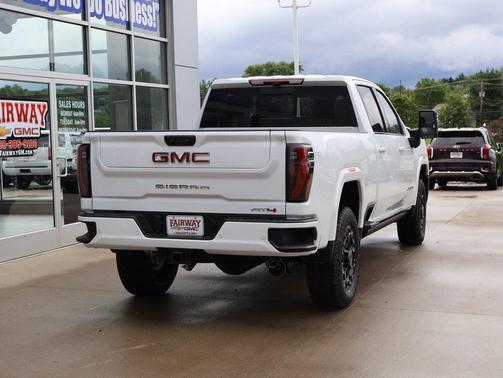 2025 GMC Sierra 2500 AT4