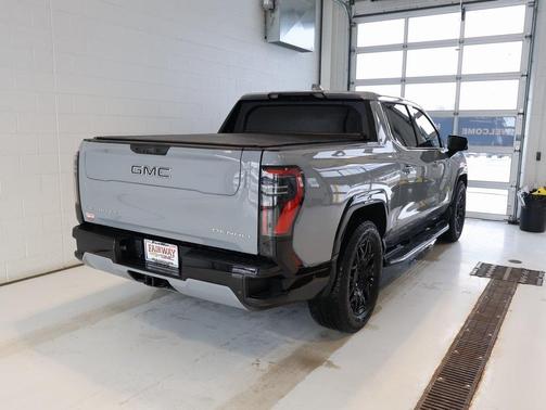 2024 GMC Sierra EV Denali Edition 1