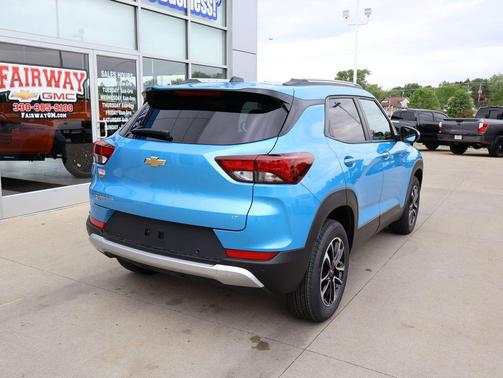 Marina Blue Metallic 2026 Chevrolet Trailblazer LT