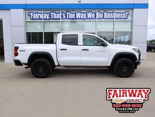 Summit White 2024 Chevrolet Colorado Trail Boss