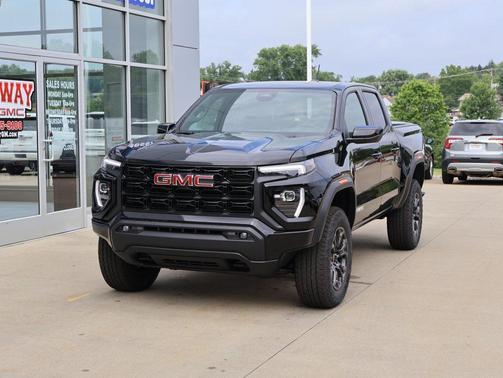 2025 GMC Canyon Elevation