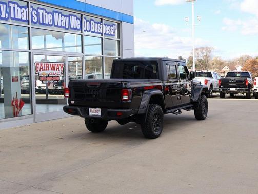 2021 Jeep Gladiator Willys 4x4