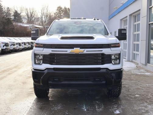 2026 Chevrolet Silverado 2500 Custom