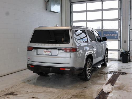 2022 Jeep Wagoneer Series II 4x4