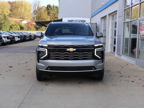 2025 Chevrolet Suburban 4WD High Country