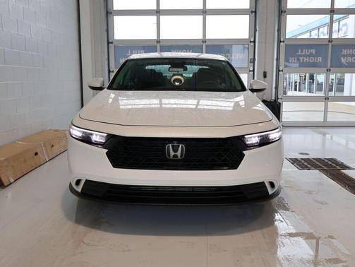 Platinum White Pearl 2024 Honda Accord EX