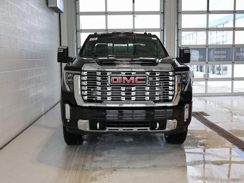 2026 GMC Sierra 3500 Denali