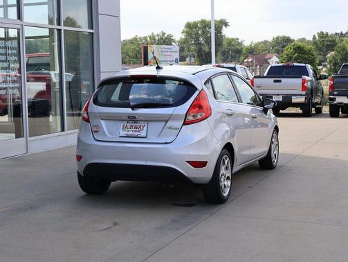 2011 Ford Fiesta SES