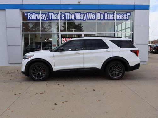 2025 Ford Explorer ST