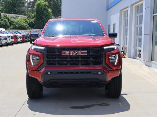 2025 GMC Canyon Elevation