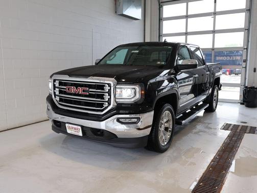 Onyx Black 2018 GMC Sierra 1500 SLT