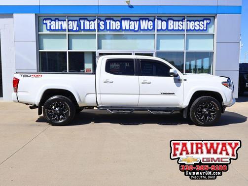 Super White 2016 Toyota Tacoma TRD Sport