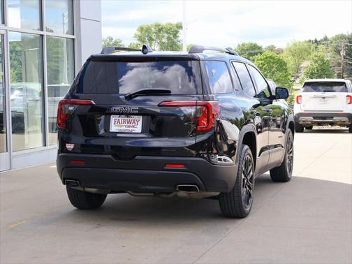 2023 GMC Acadia AWD SLT